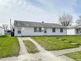 809 Center Dr, Frankfort, IN 46041
