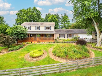 1025 Misty Springs Rd, Knoxville, TN 37932
