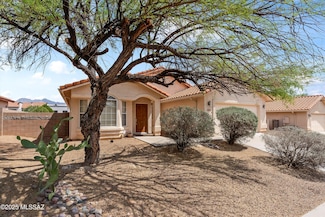 7949 E Waverly St, Tucson, AZ 85715