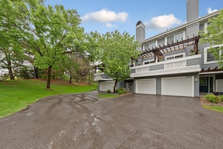 15610 24th Ave N Unit F, Plymouth, MN 55447