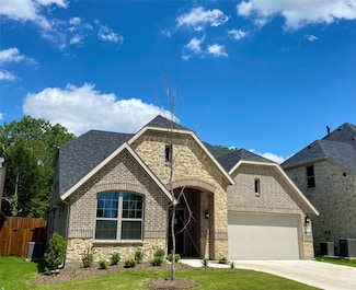 335 Cherbury Grove, Greenville, TX 75401
