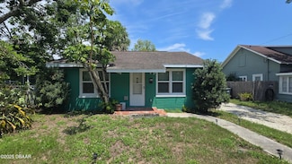 160 Kingston Ave, Daytona Beach, FL 32114