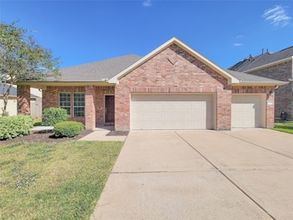 249 Harbor Bend Ln, Dickinson, TX 77539