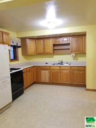 300 N Walnut St, Marcus, IA 51035