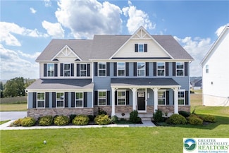 3040 Merion Dr, Center Valley, PA 18034