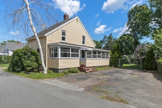 3 Tuckers Ct, Peabody, MA 01960