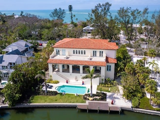 4205 Higel Ave, Sarasota, FL 34242