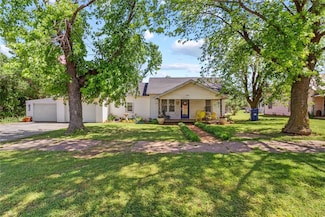 208 W Broadway, Custer City, OK 73639