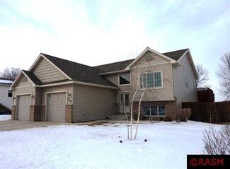 140 Panther Ln, Mankato, MN 56001