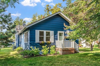 3370 Brownlow Ave, Saint Louis Park, MN 55426