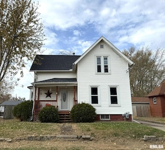 376 Pine St, Galesburg, IL 61401
