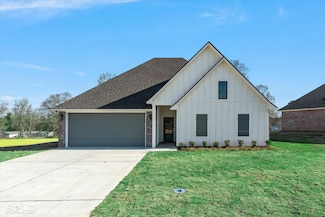 5830 Northwood Oaks Dr, Shreveport, LA 71107