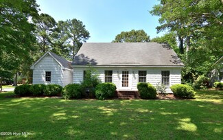 120 Foxhall Dr, Rocky Mount, NC 27804