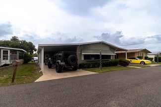 196 Edelweiss Dr, Winter Haven, FL 33881