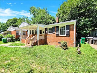 1823 Irma St, Charlotte, NC 28216