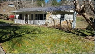 5384 Double Island Rd, Green Mountain, NC 28740