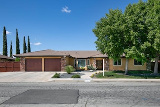 3215 Larwood Dr, Lancaster, CA 93536