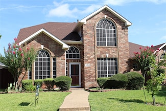 8905 Lakepointe Ave, Rowlett, TX 75088