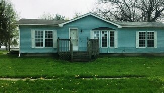 308 N Goodbread St, Nevada, OH 44849