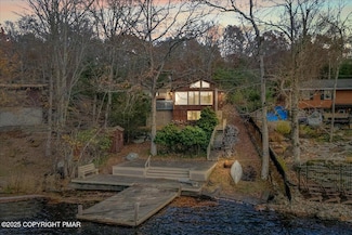 6361 Lakeshore Dr E, East Stroudsburg, PA 18302