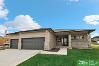 8116 N 167th St, Bennington, NE 68007