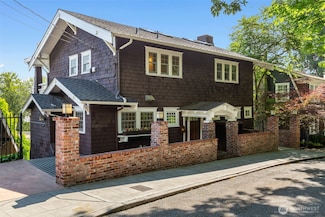 1542 Grand Ave, Seattle, WA 98122