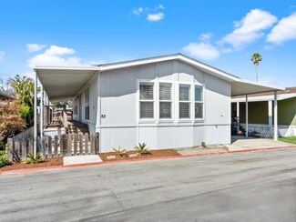 255 E Bolivar St Unit 82, Salinas, CA 93906