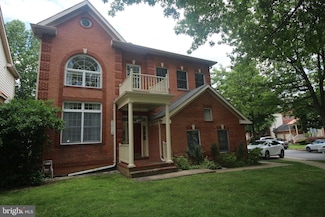 3014 Windy Knoll Ct, Rockville, MD 20850