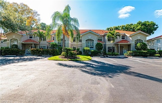 2440 Old Groves Rd Unit 201, Naples, FL 34109