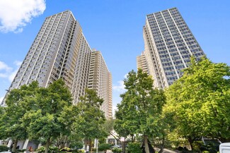 4250 N Marine Dr Unit 1306, Chicago, IL 60613