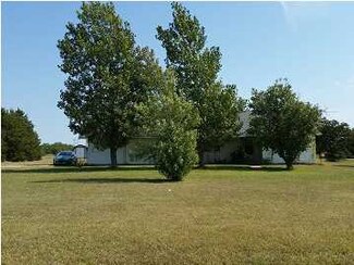 1812 SW Santa Fe Lake Rd, Towanda, KS 67144
