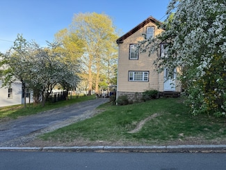14 Aaron St, Melrose, MA 02176