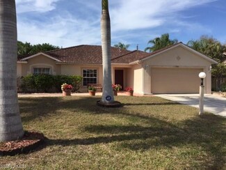 27411 Pelican Ridge Cir, Bonita Springs, FL 34135