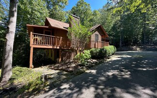 28 Swallow Ln, Murphy, NC 28906