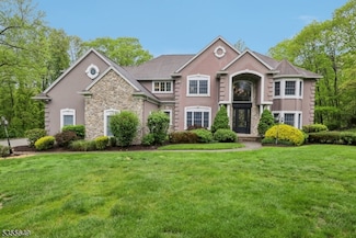 15 Amira Ln, Kinnelon, NJ 07405