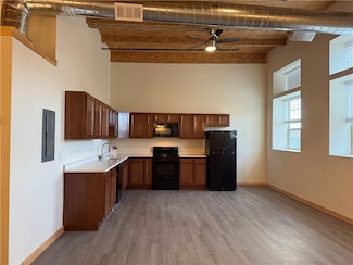 327 Pine St Unit 112, Pawtucket, RI 02860