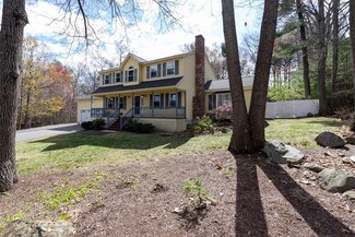 18 Applewood Rd, Pelham, NH 03076
