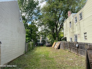 464 3rd St, Albany, NY 12206