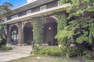 529 S 2nd St, Elkhart, IN 46516