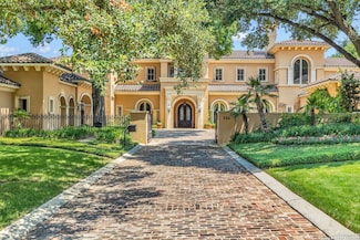 325 Terrell Rd, San Antonio, TX 78209
