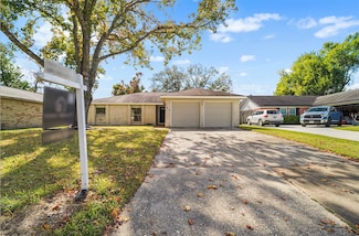 327 Windward Dr, League City, TX 77573