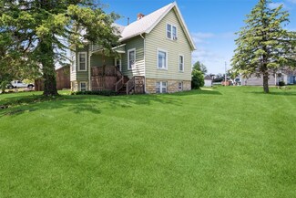 205 2nd Ave, Atkins, IA 52206