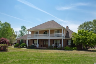 134 Kelly W, Martin, TN 38237