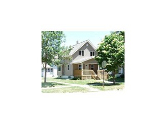 1700 6th Ave SE, Cedar Rapids, IA 52403