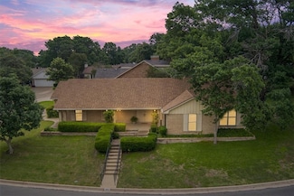 4412 Westchester Dr, Waco, TX 76710