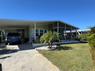 5626 Scarborough Ln, Sarasota, FL 34241