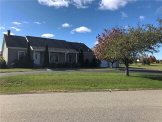 12 Macintosh Dr, Turner, ME 04282
