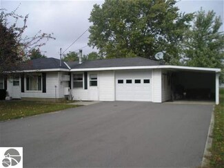 729 E Michigan Ave, Au Gres, MI 48703