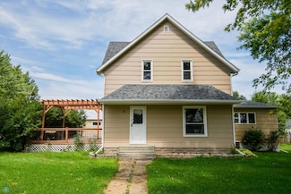 920 8th St, Portland, ND 58274