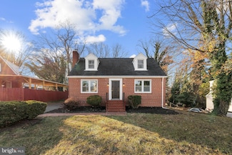 208 Hill Rd, Hyattsville, MD 20785
